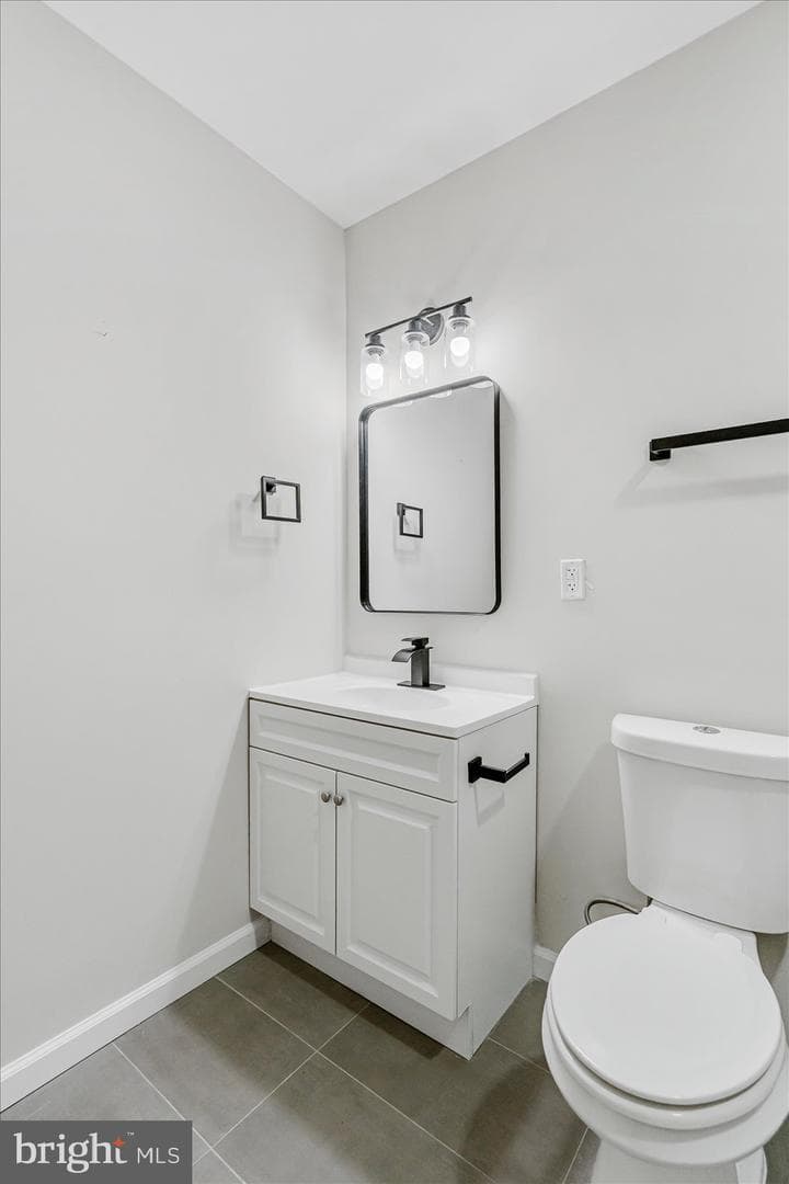 1743 E Federal Street photo 23