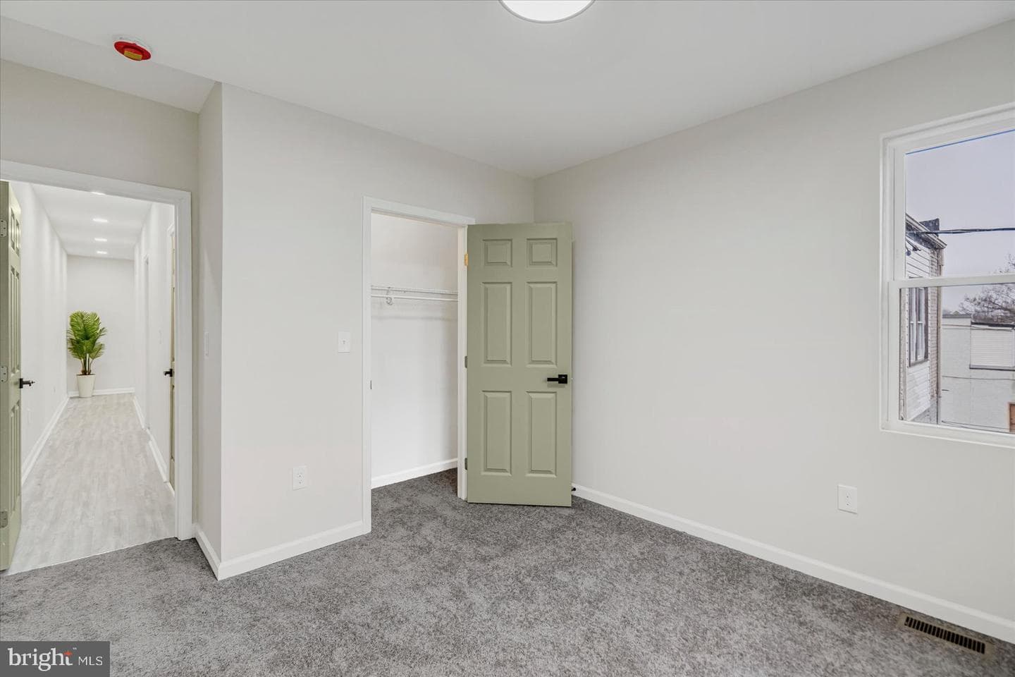 1743 E Federal Street photo 27