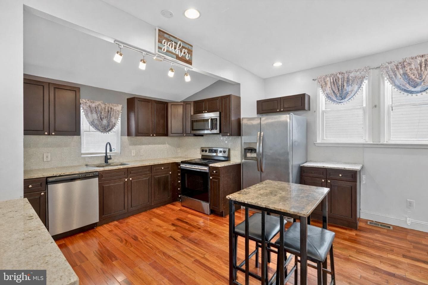 4804 Anntana Avenue photo 3