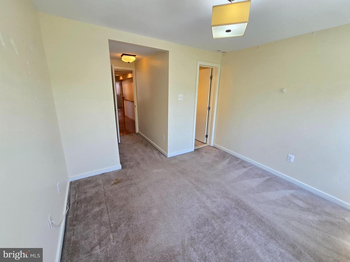 608 S Washington Street photo 28