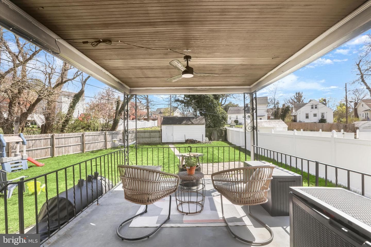 2207 Woodbourne Avenue photo 25