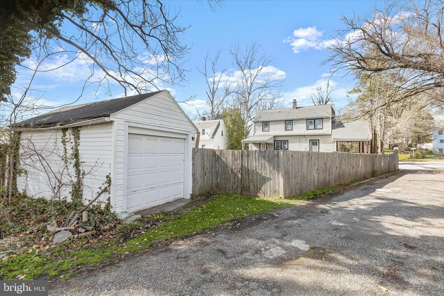 2207 Woodbourne Avenue photo 48