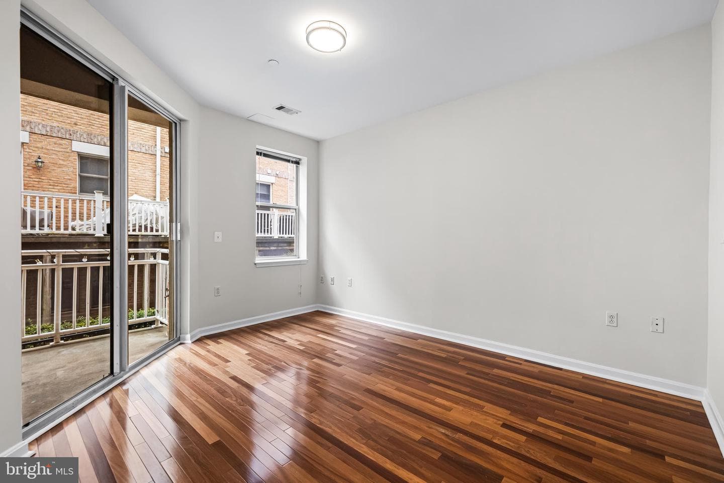 23 Pierside Drive #104 photo 12