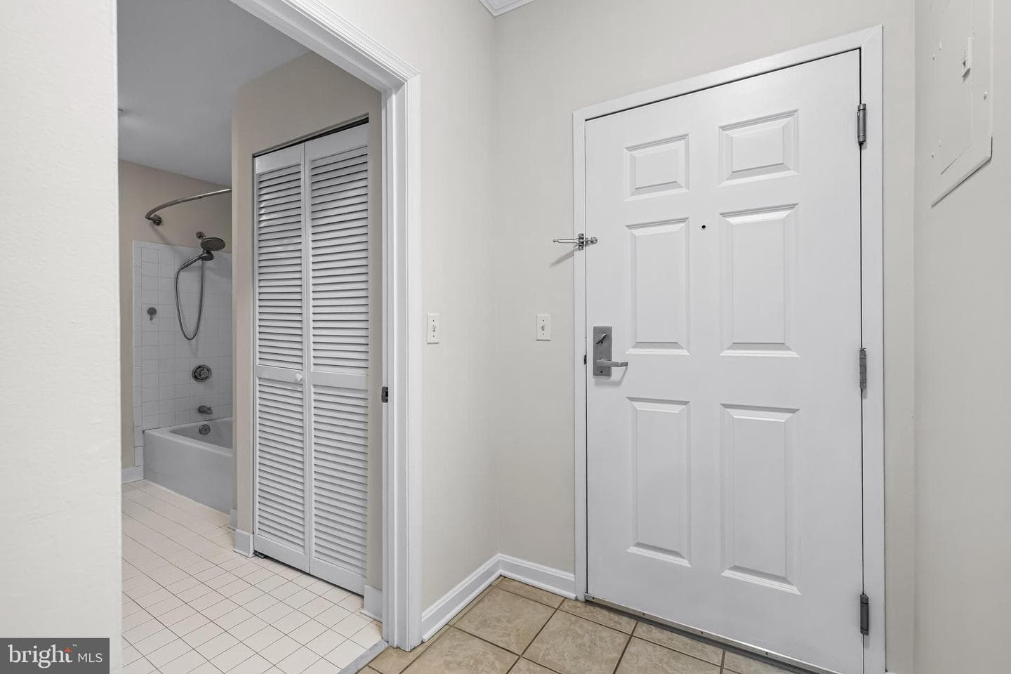 23 Pierside Drive #104 photo 17