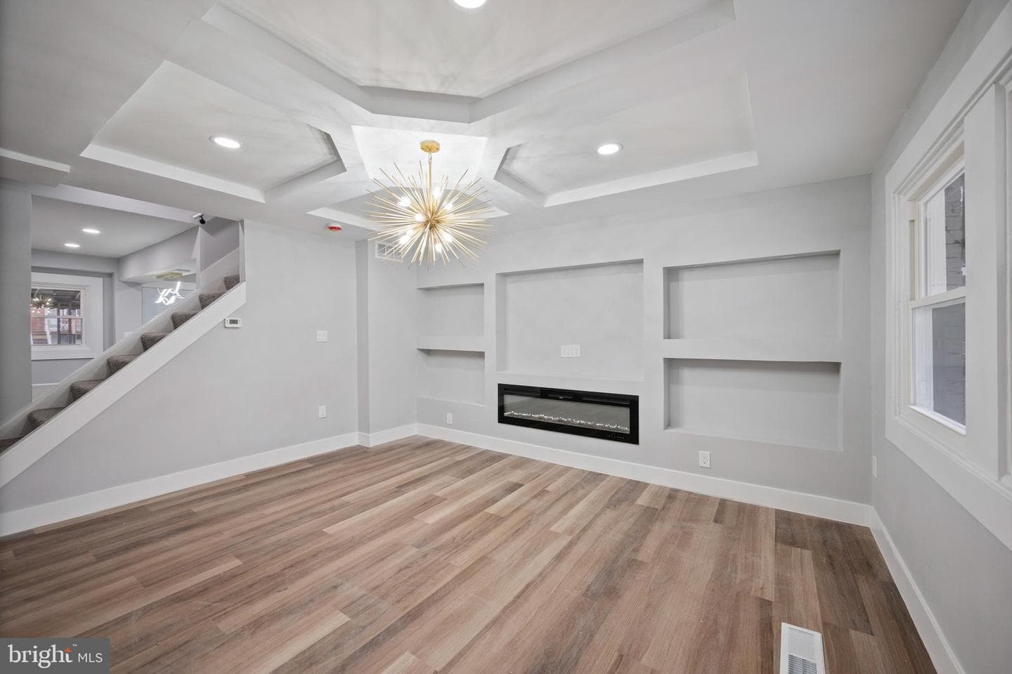 2119 Ashburton Street photo 17