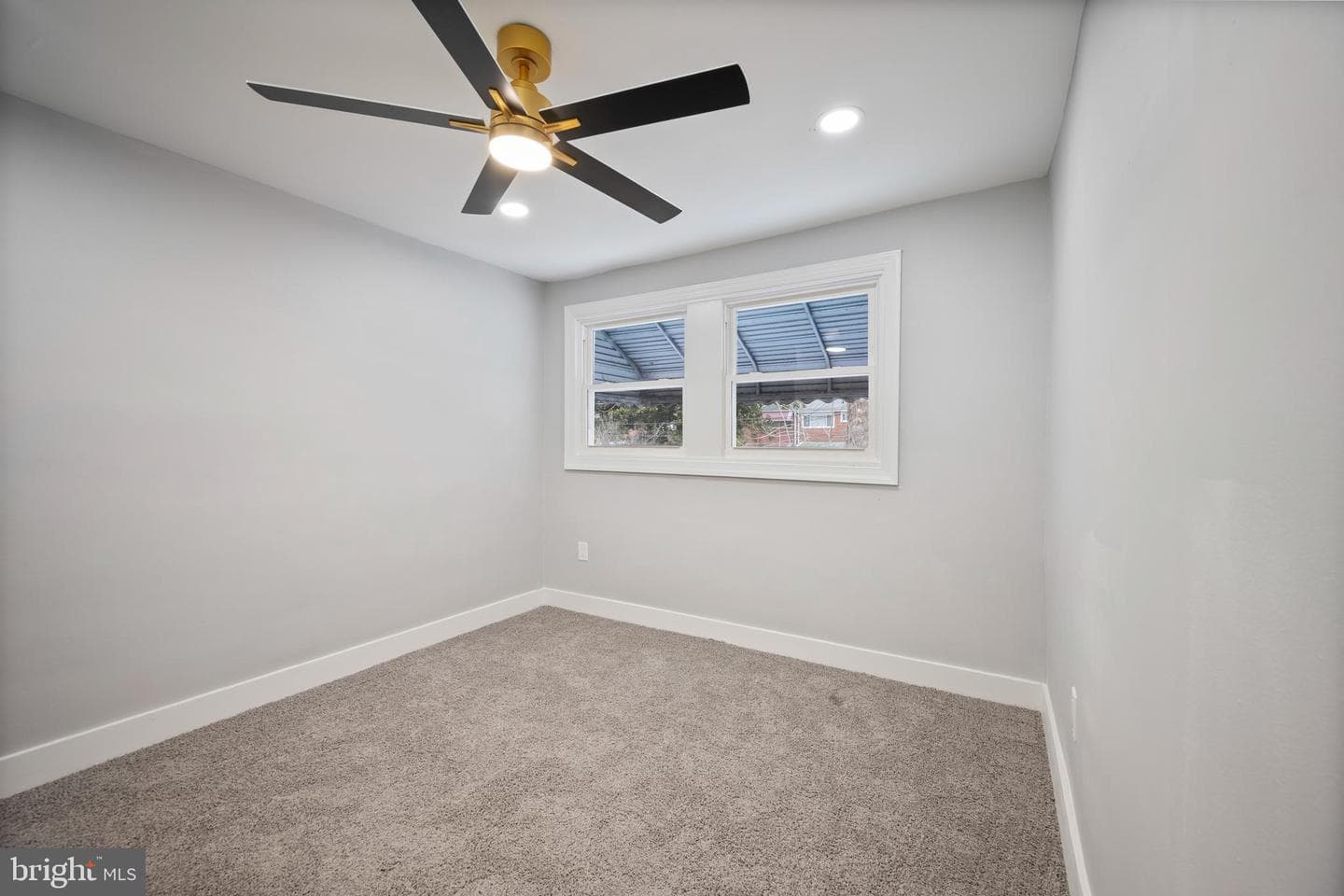 2119 Ashburton Street photo 33