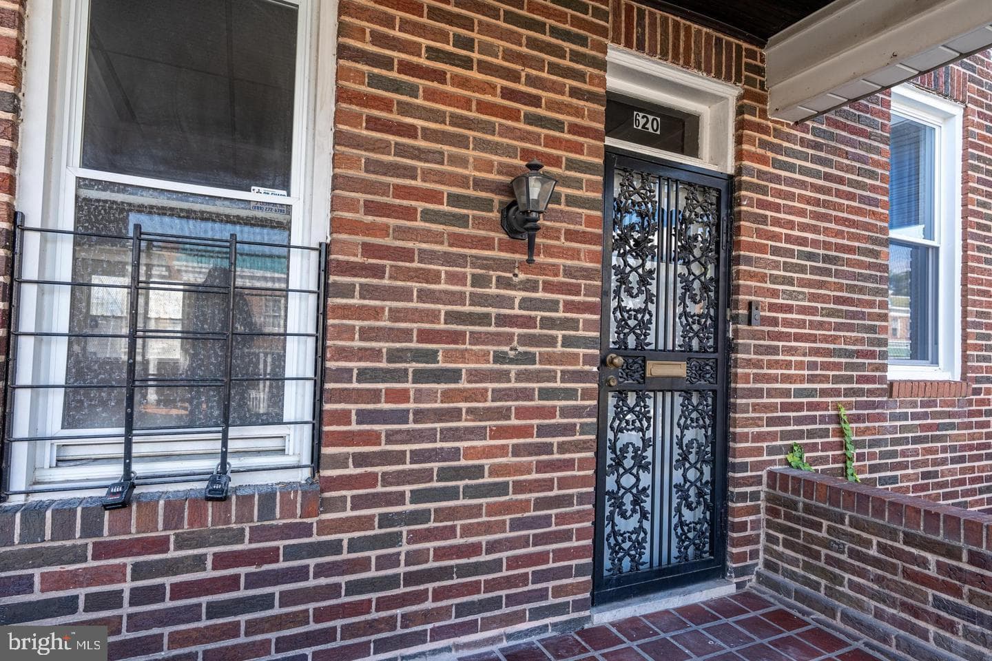 620 Allendale Street photo 3