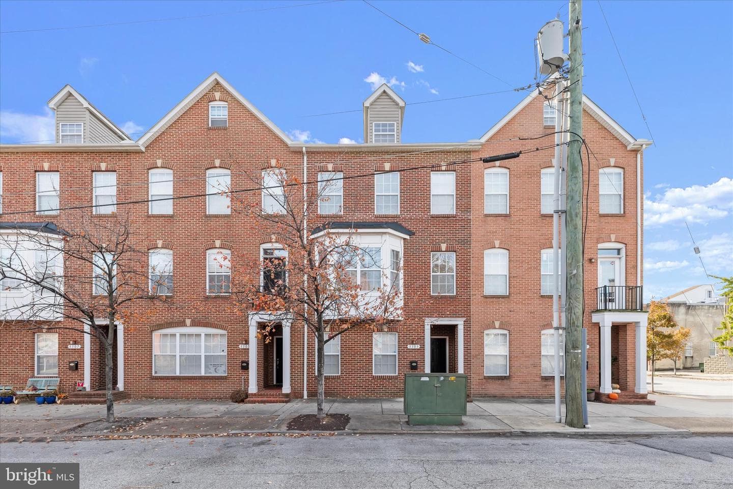 3303 Fait Avenue photo 2