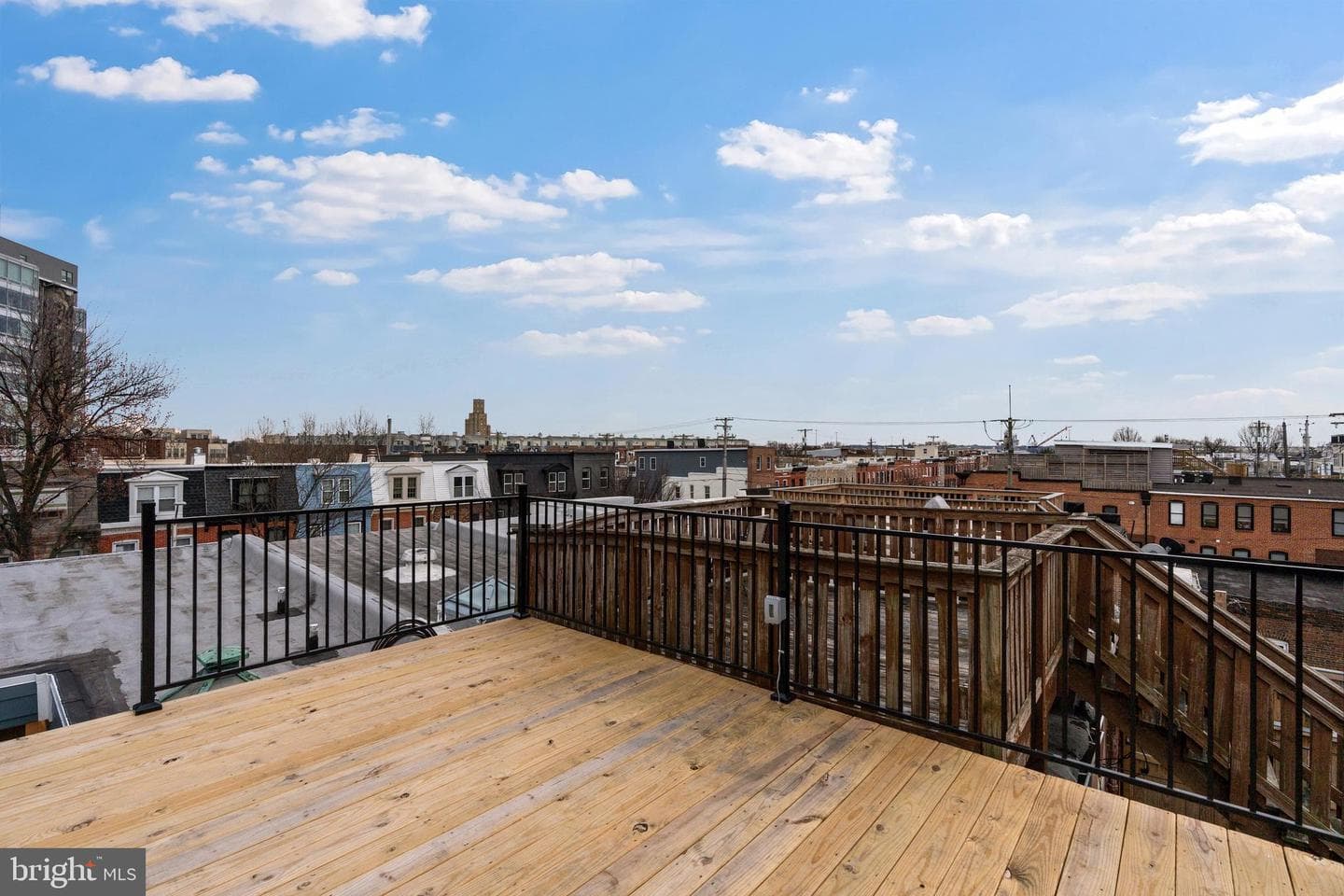 1352 Andre Street photo 40