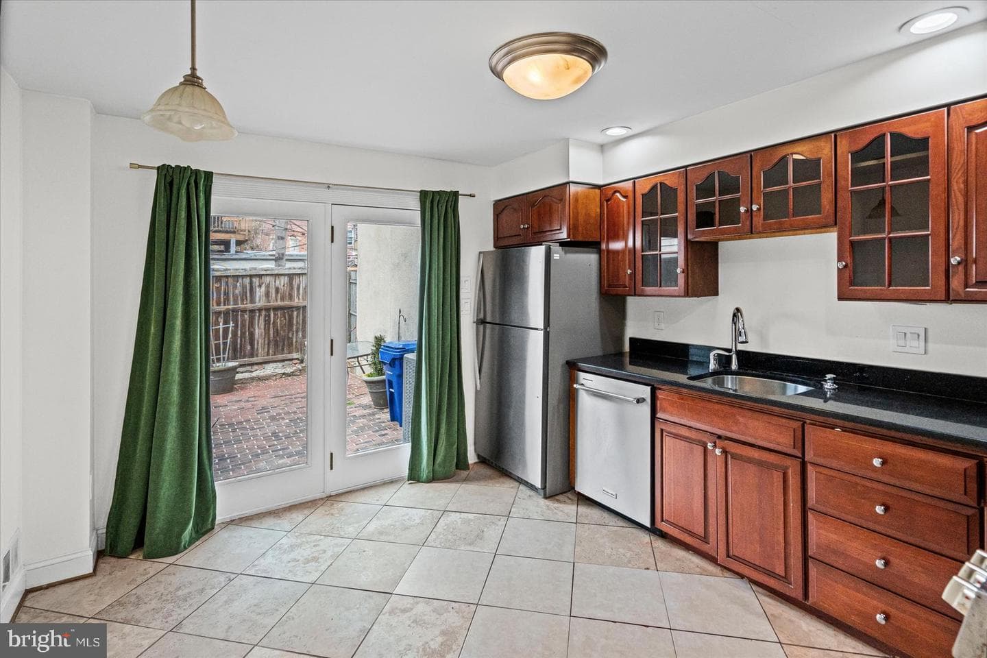 2208 E Lombard Street photo 11