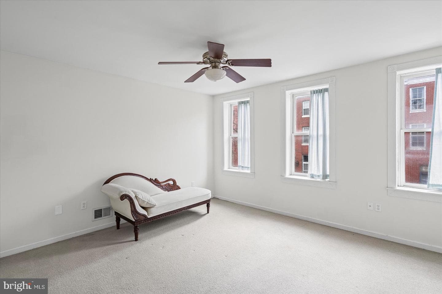 2208 E Lombard Street photo 16