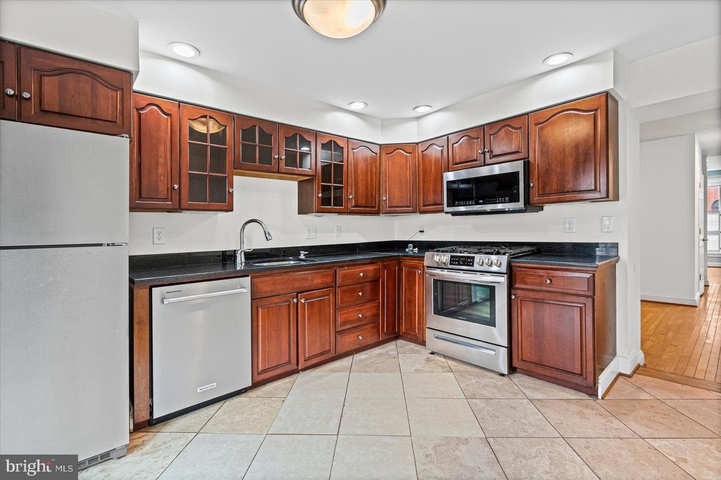 2208 E Lombard Street photo 8