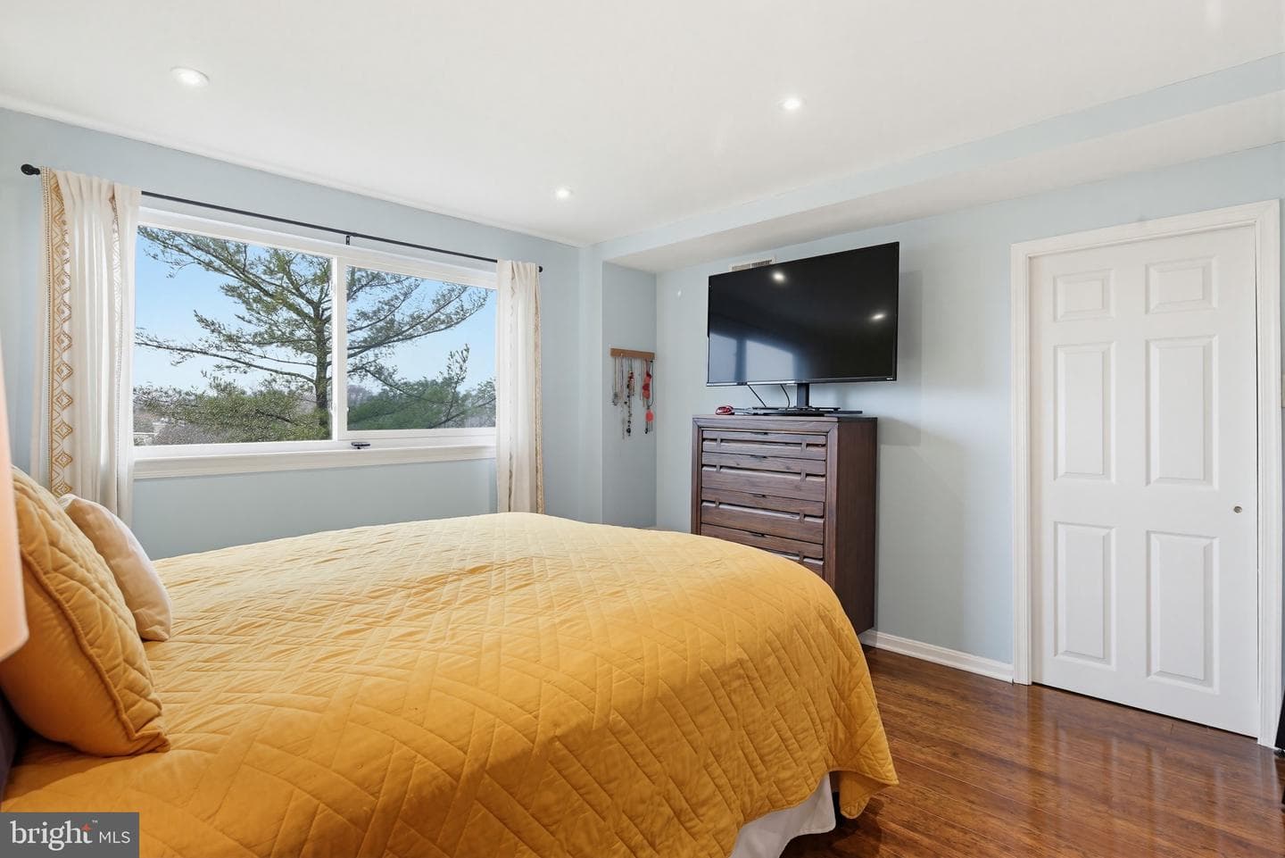 1040 Deer Ridge Drive #208 photo 23