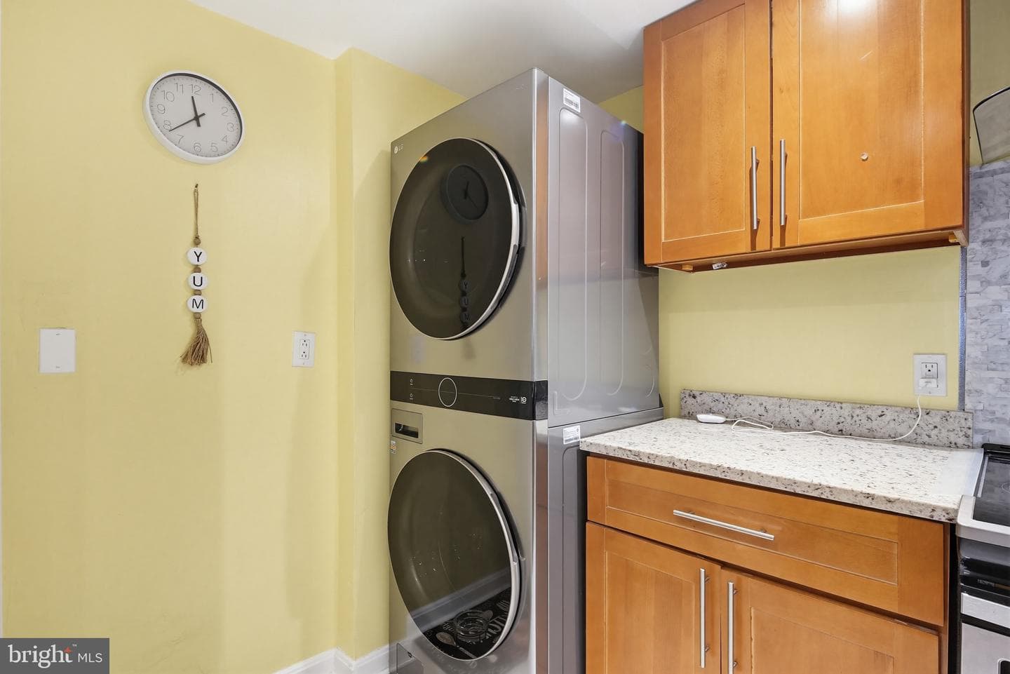1040 Deer Ridge Drive #208 photo 9