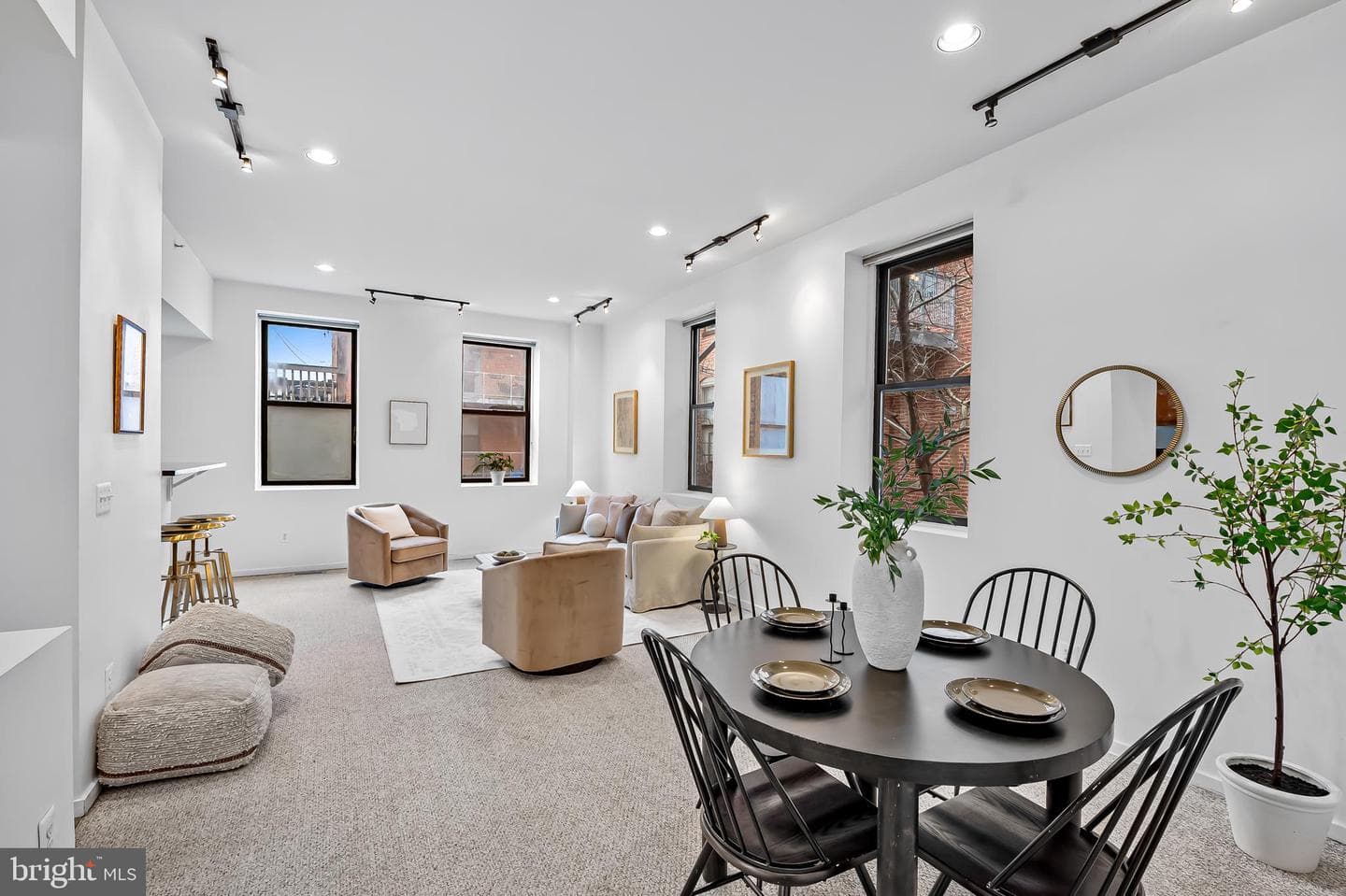1211 Light Street #103 photo 4