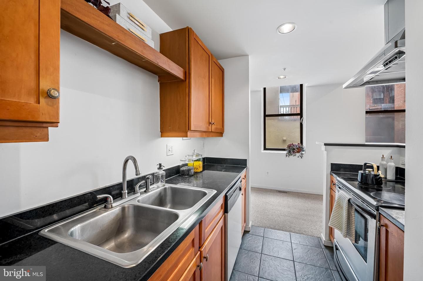 1211 Light Street #103 photo 8