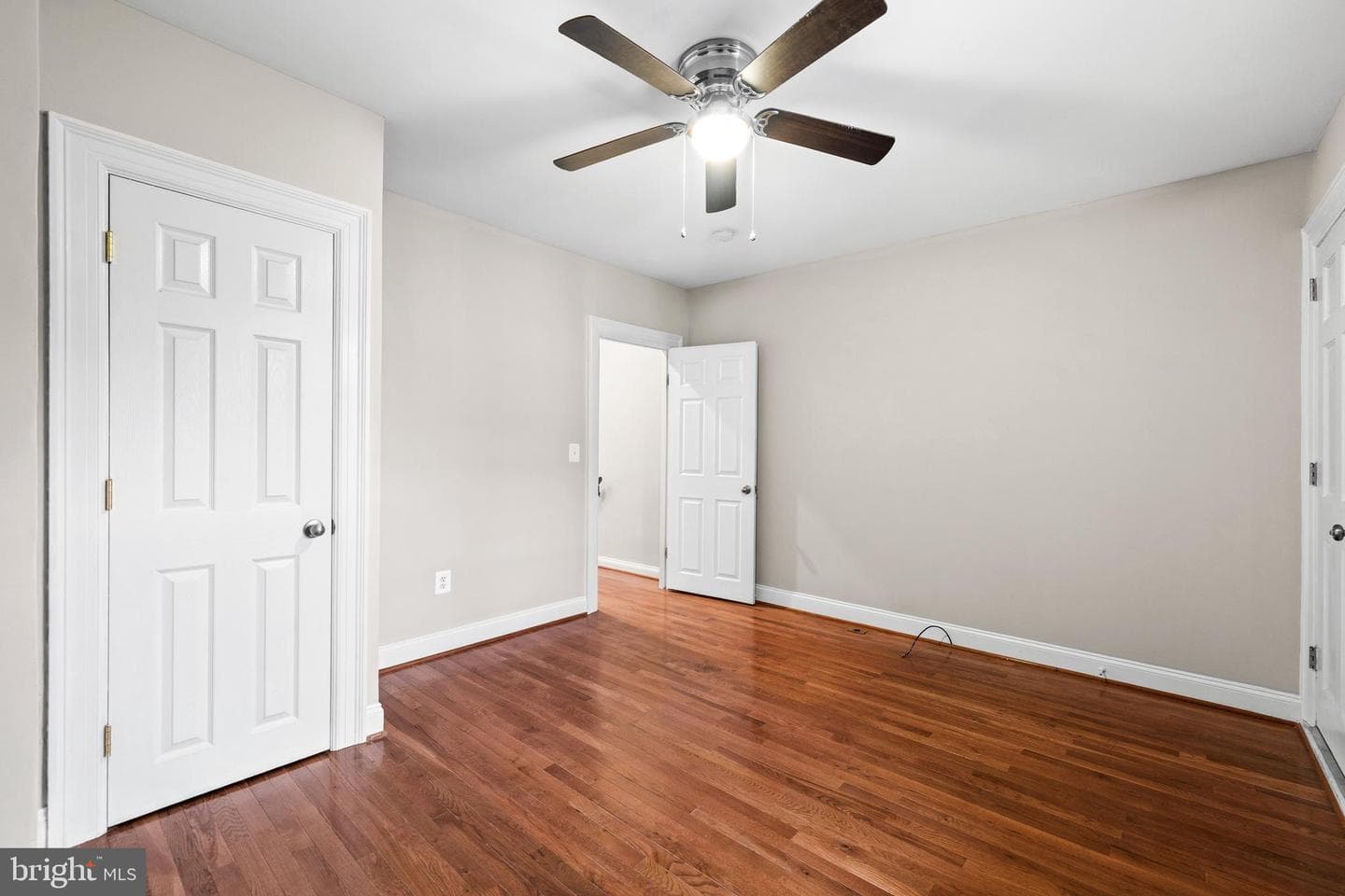 3702 Foster Avenue photo 22