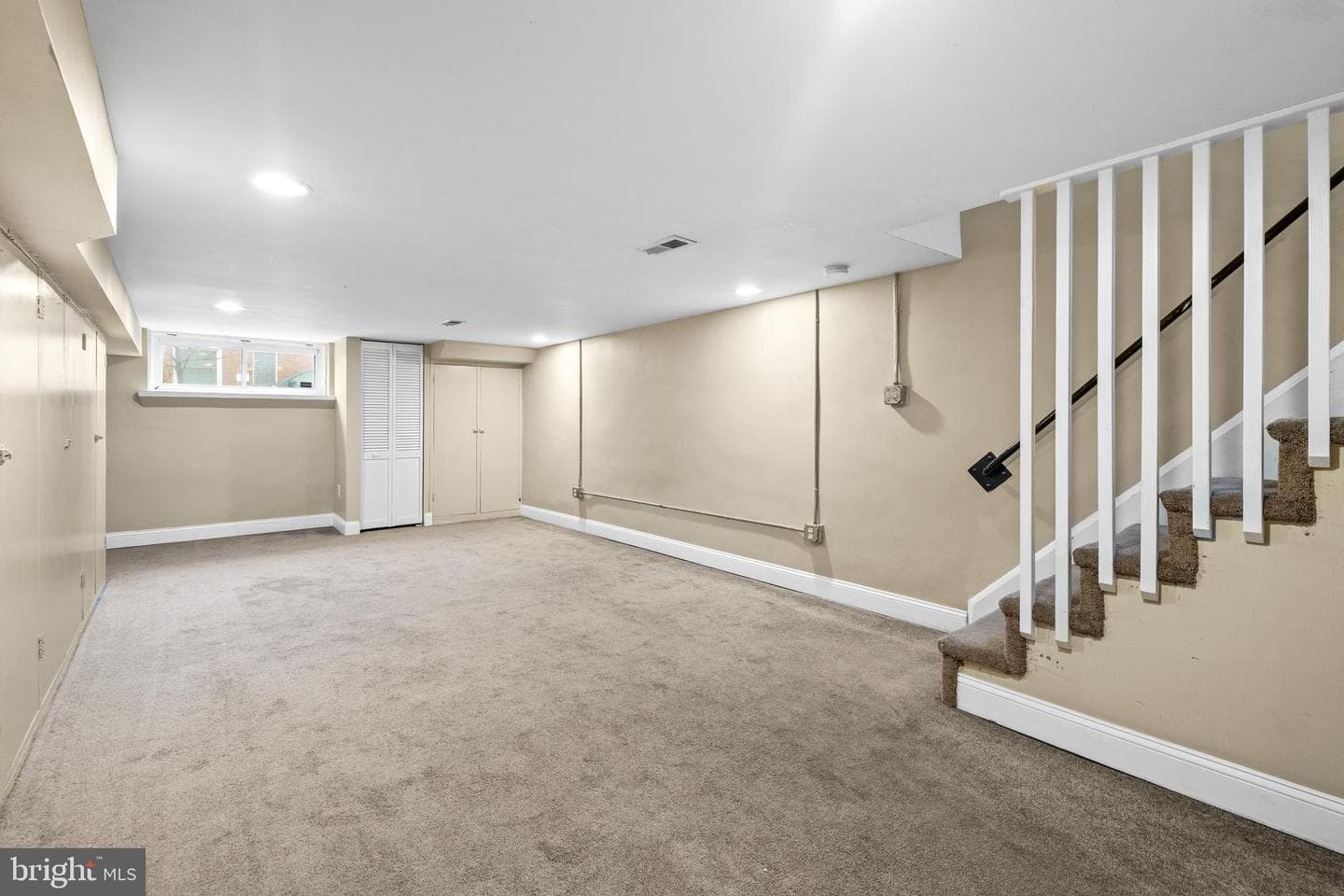 3702 Foster Avenue photo 27