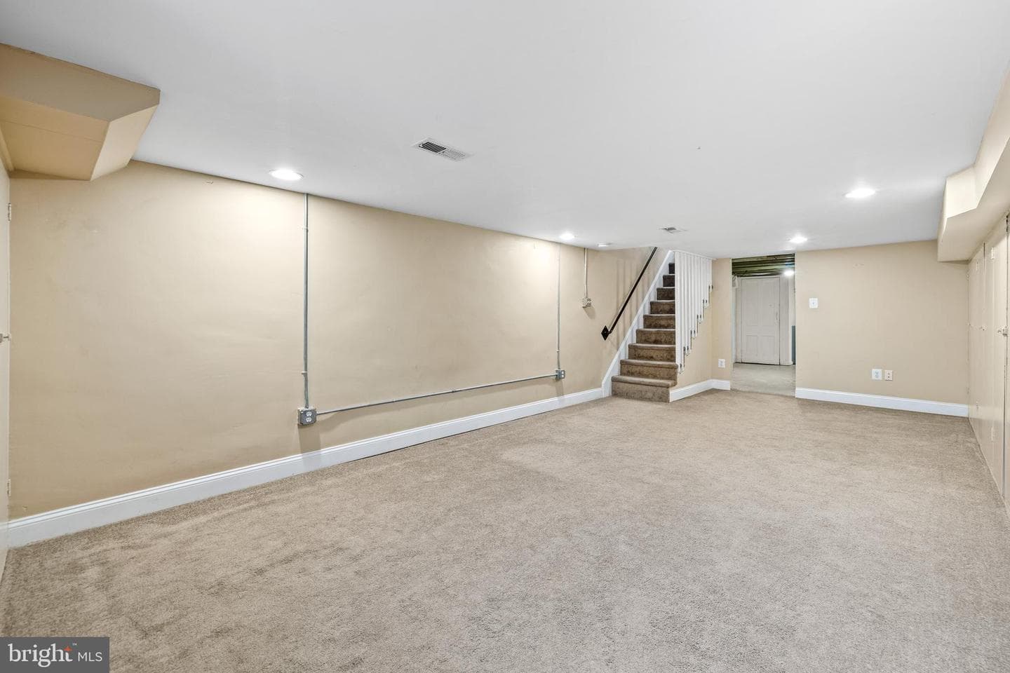 3702 Foster Avenue photo 28