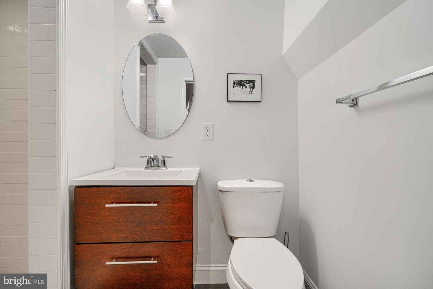 228 S Washington Street photo 21