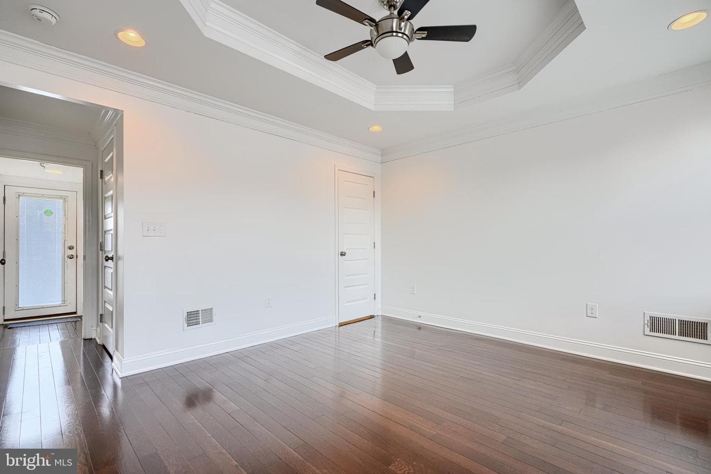 228 S Washington Street photo 42