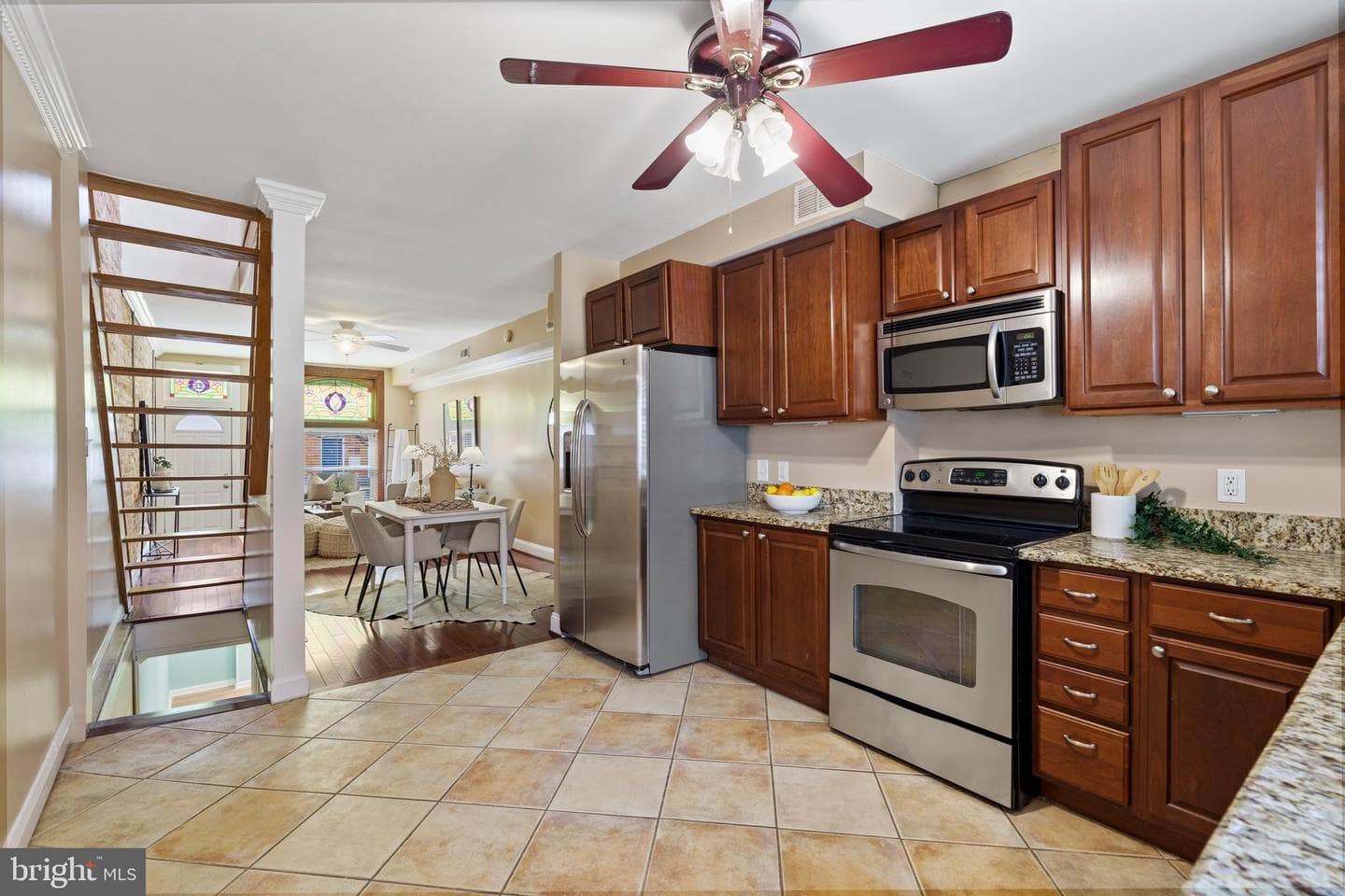 643 S Curley Street photo 11
