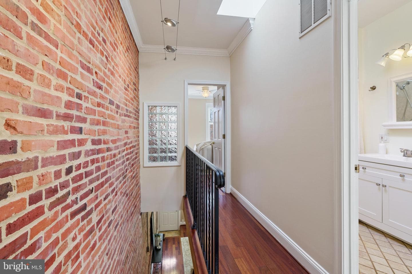 643 S Curley Street photo 13