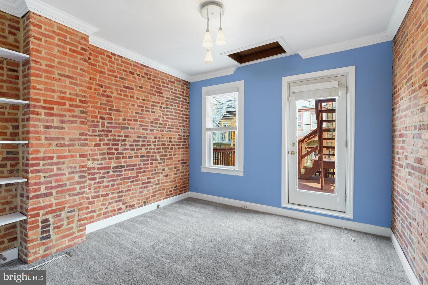 643 S Curley Street photo 23