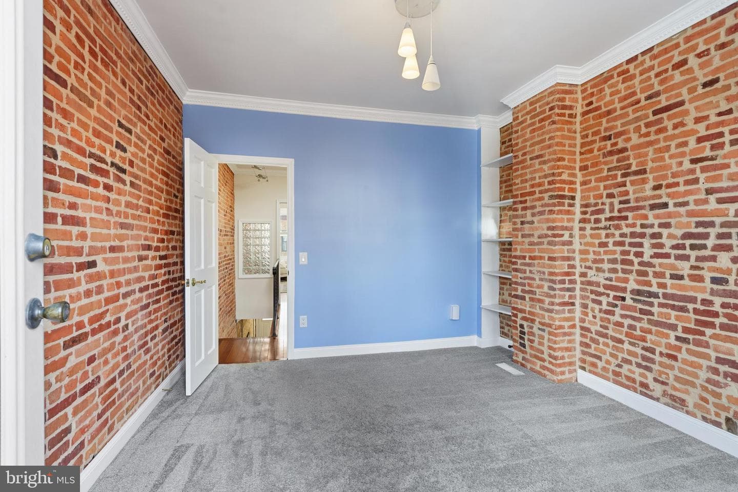 643 S Curley Street photo 24