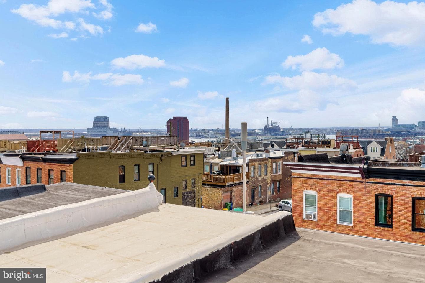 643 S Curley Street photo 32