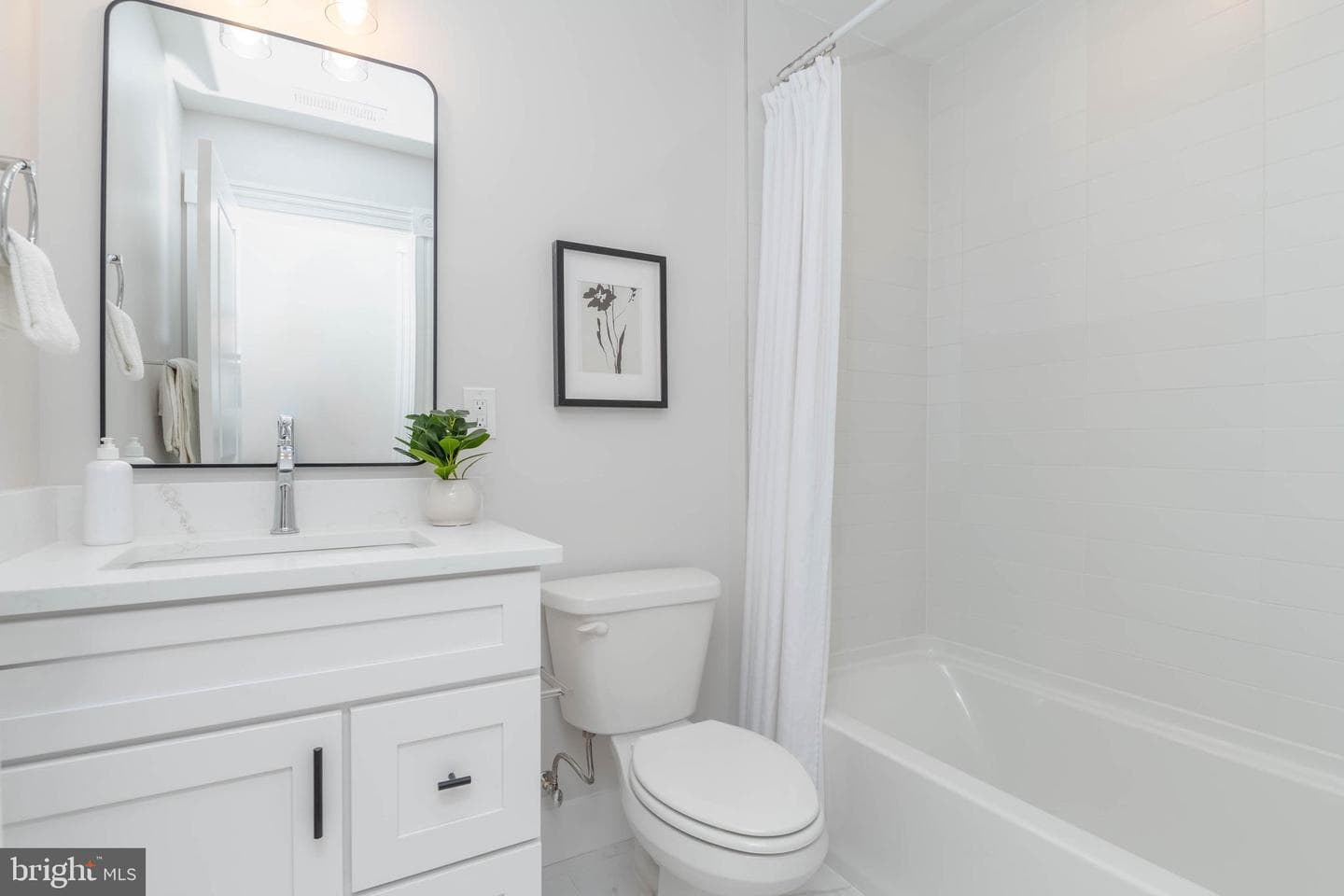 704 S Conkling Street photo 31