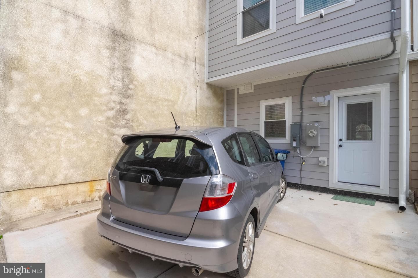 704 S Conkling Street photo 4