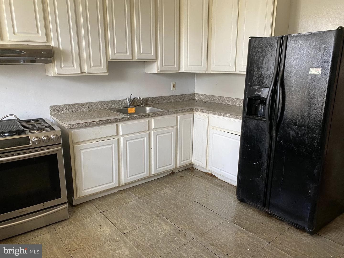 631 Cator Avenue photo 4