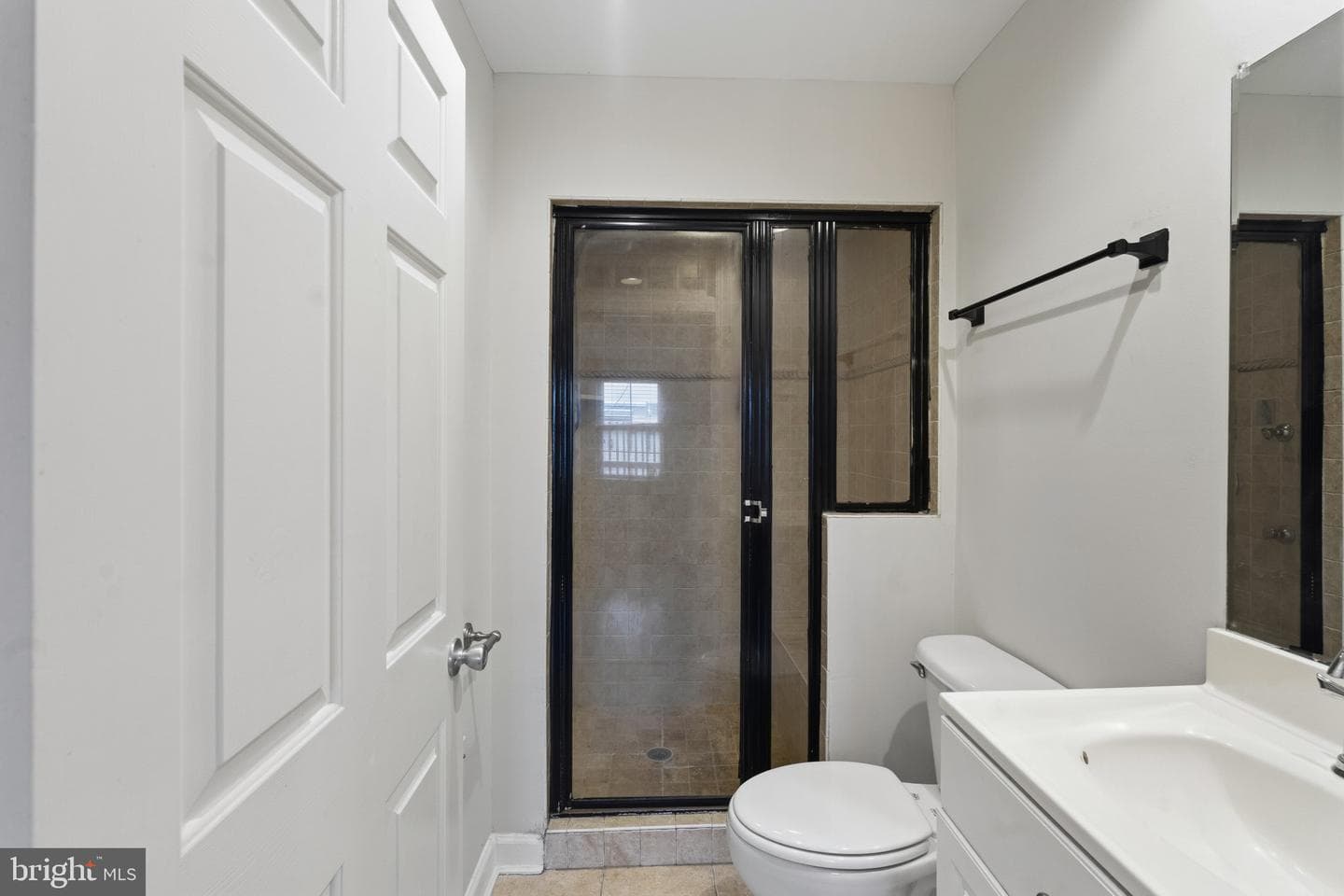 102 Burnett Street photo 15