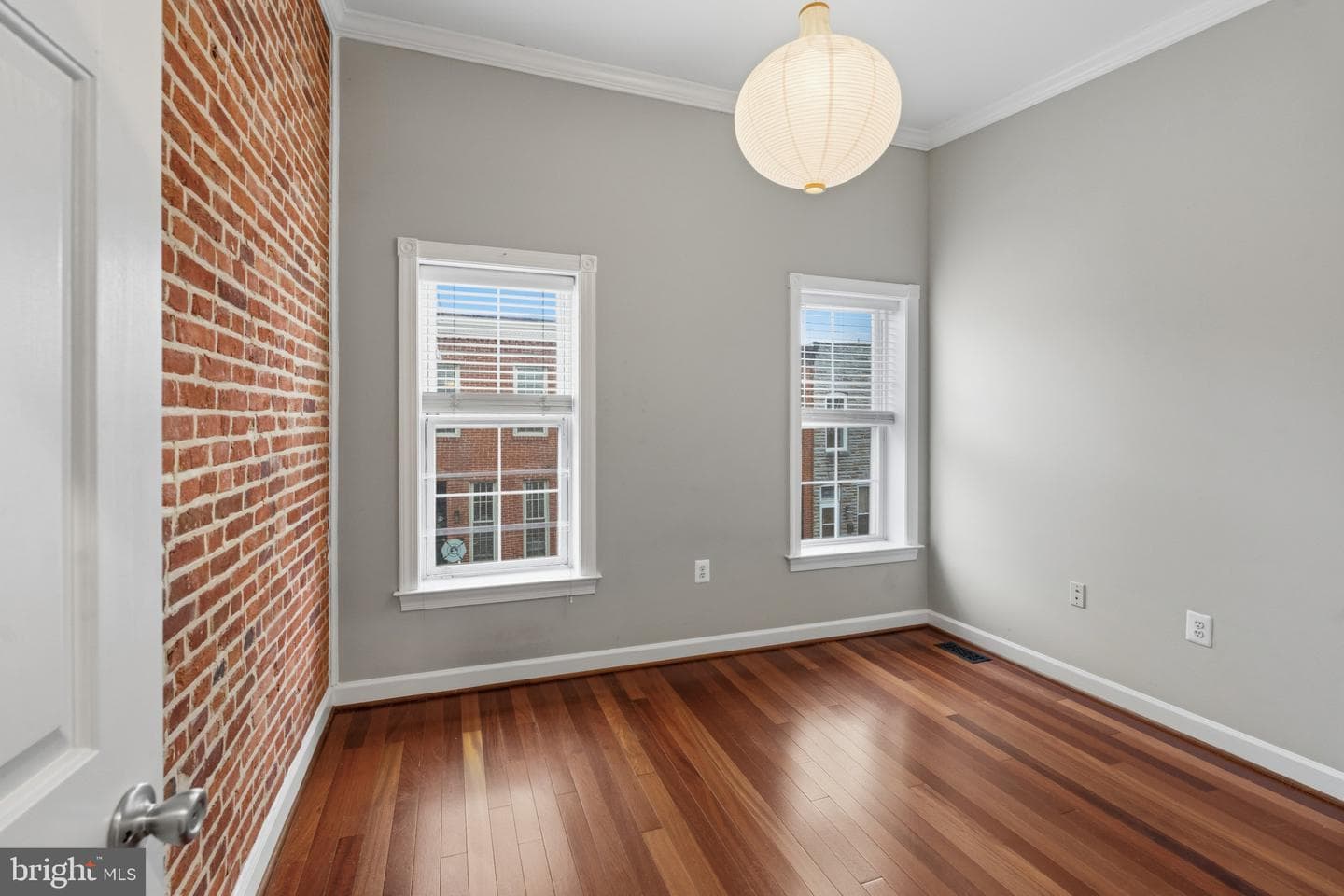 102 Burnett Street photo 19