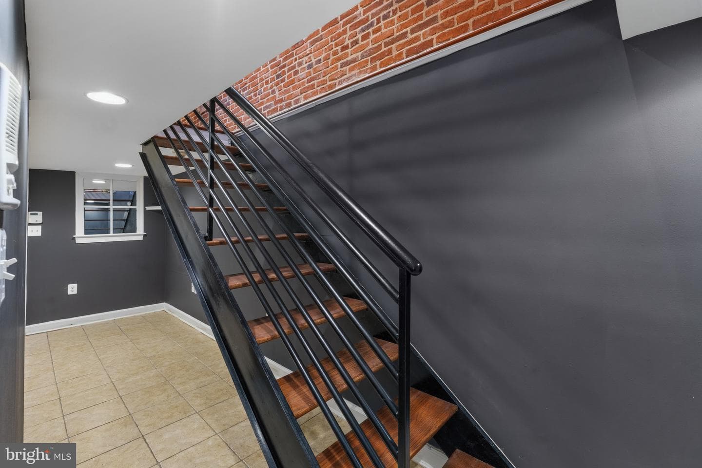 102 Burnett Street photo 21