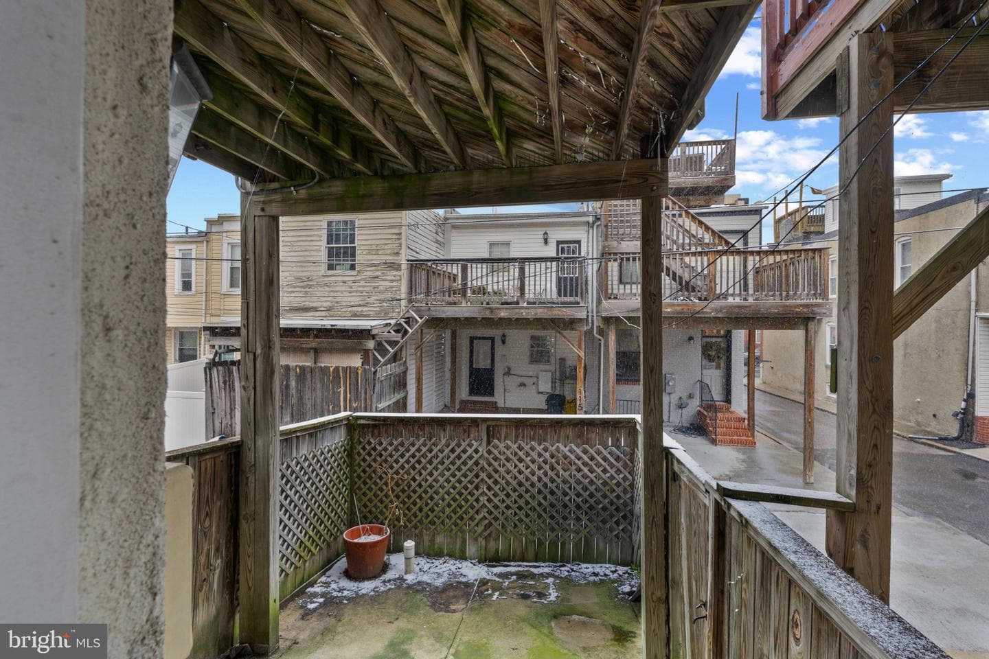 102 Burnett Street photo 34