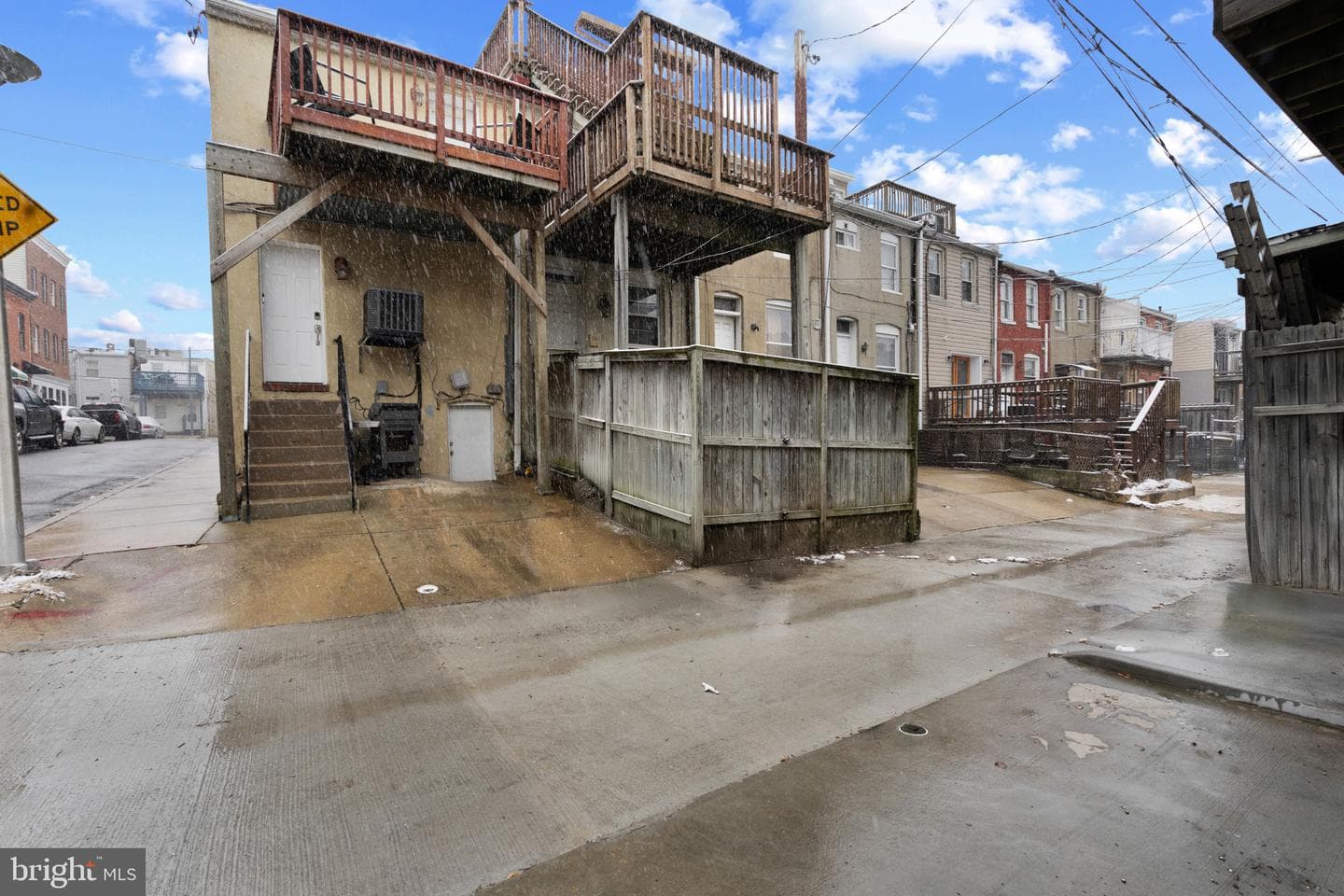 102 Burnett Street photo 36