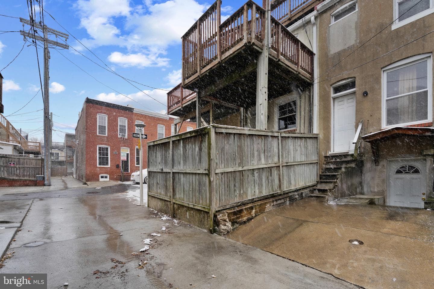102 Burnett Street photo 38