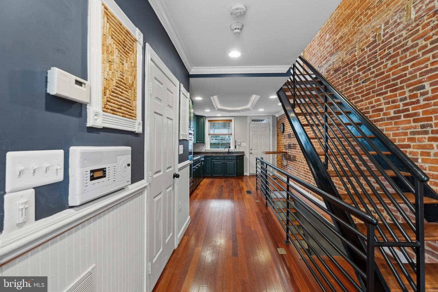 102 Burnett Street photo 7