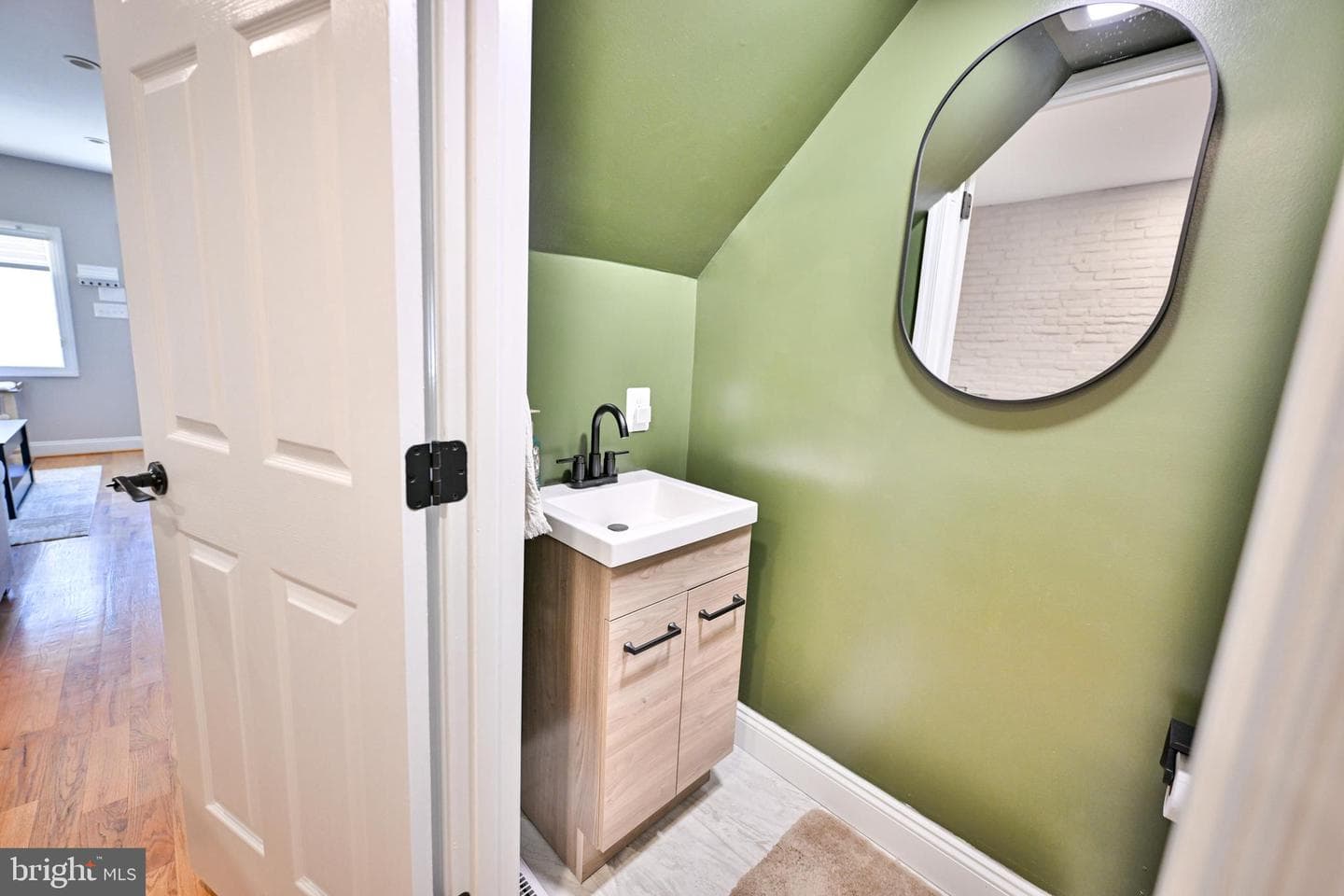 2540 Fleet Street photo 14