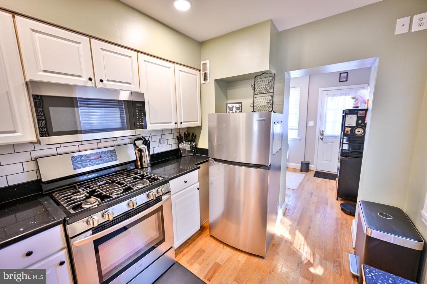 2540 Fleet Street photo 20
