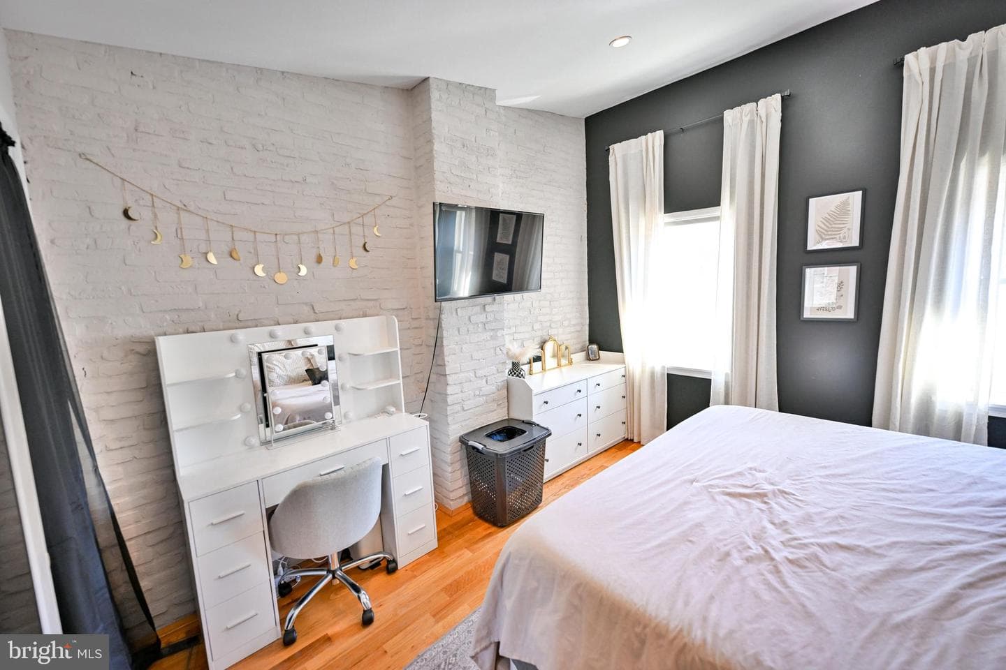 2540 Fleet Street photo 31