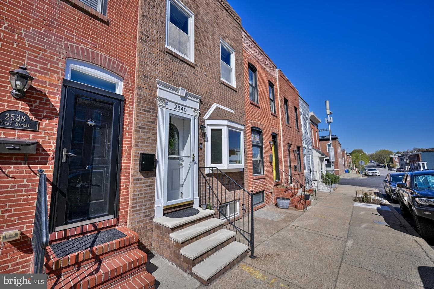 2540 Fleet Street photo 4