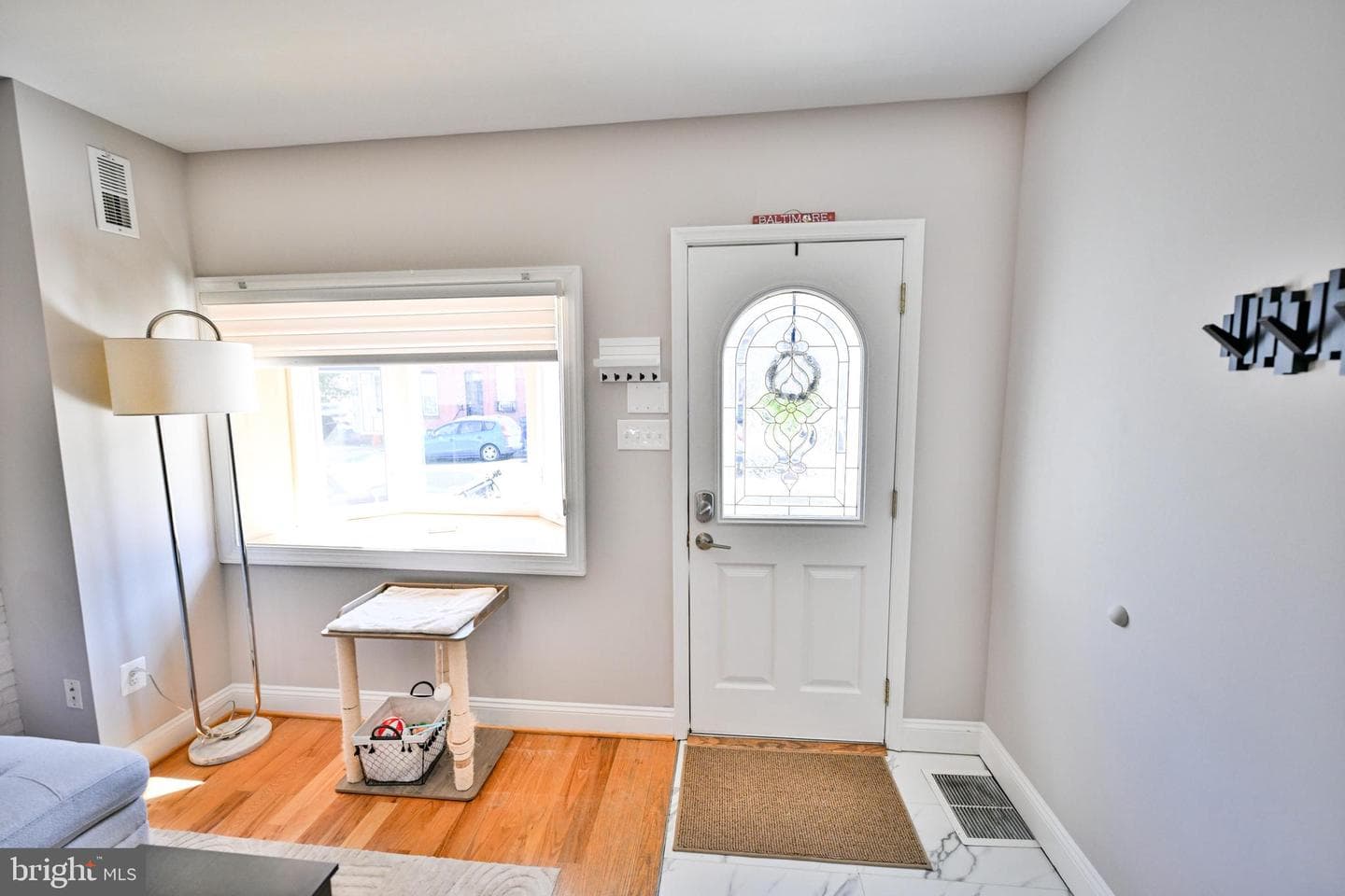 2540 Fleet Street photo 6