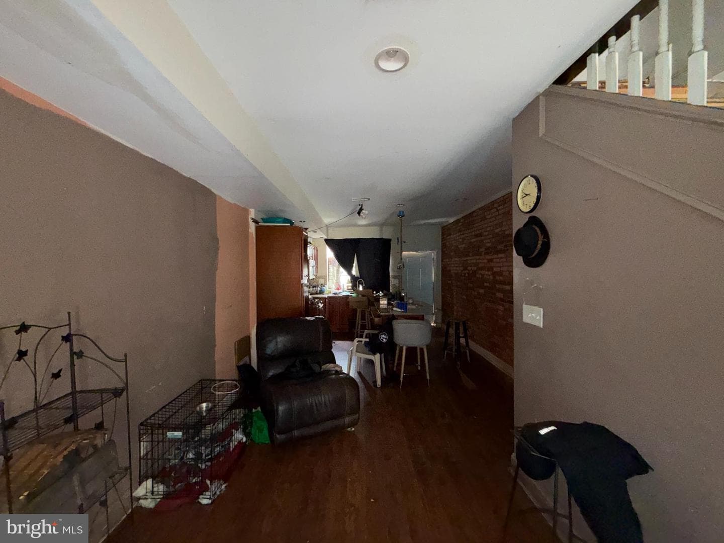 404 N Montford Avenue photo 4