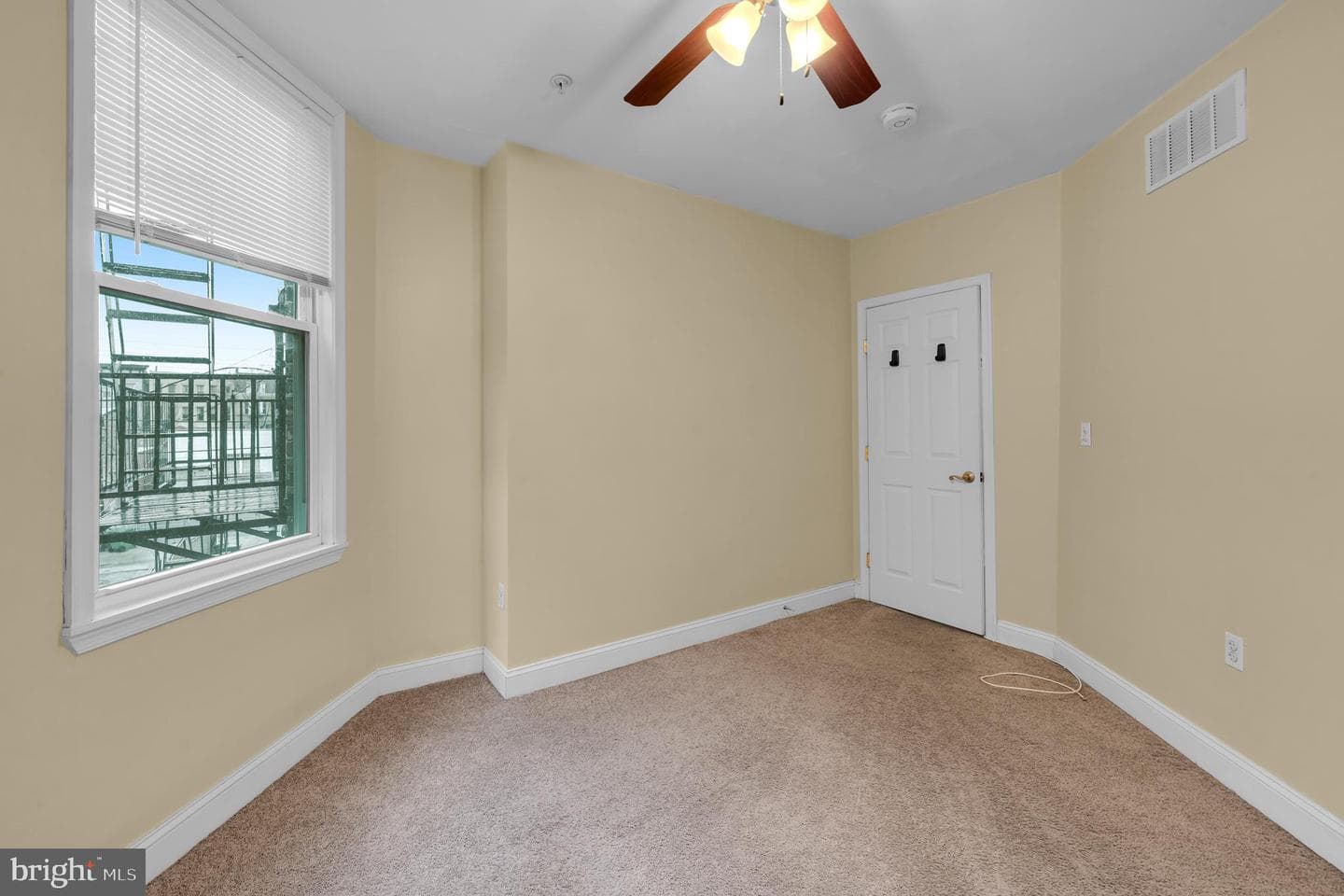 2210 N Charles Street photo 14