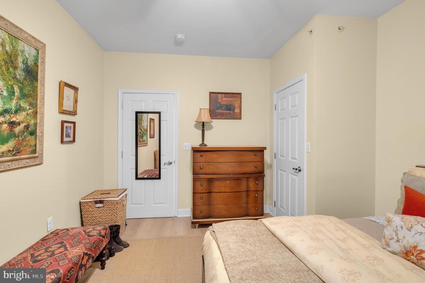 2210 N Charles Street photo 8