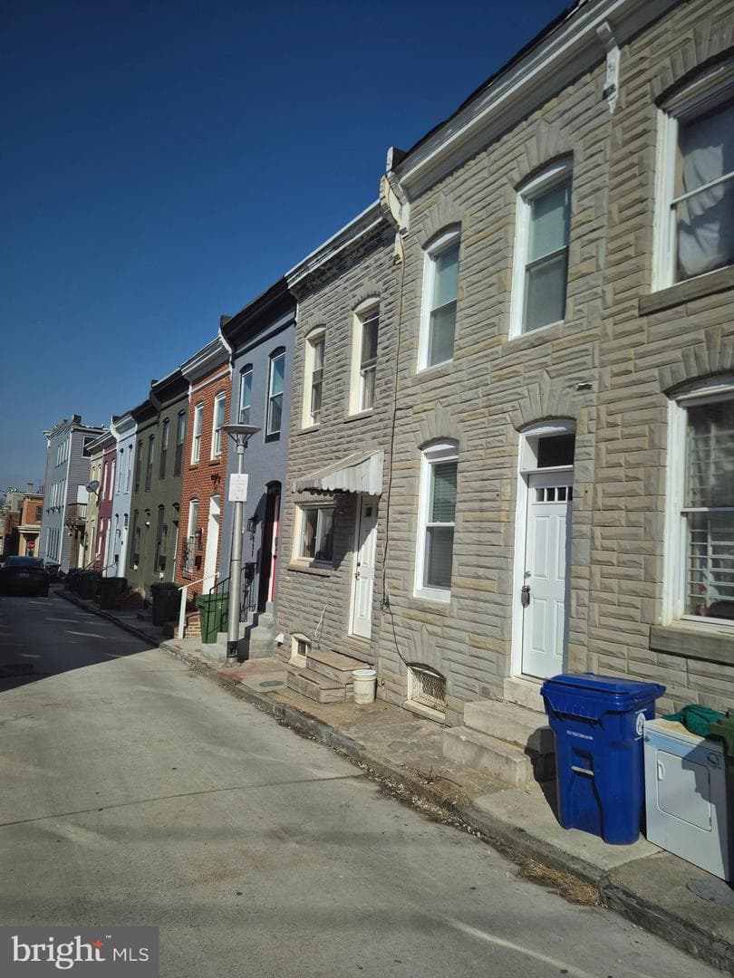 707 N Duncan Street photo 19