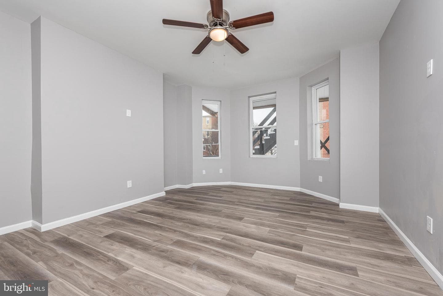 2143 Druid Hill Avenue photo 11